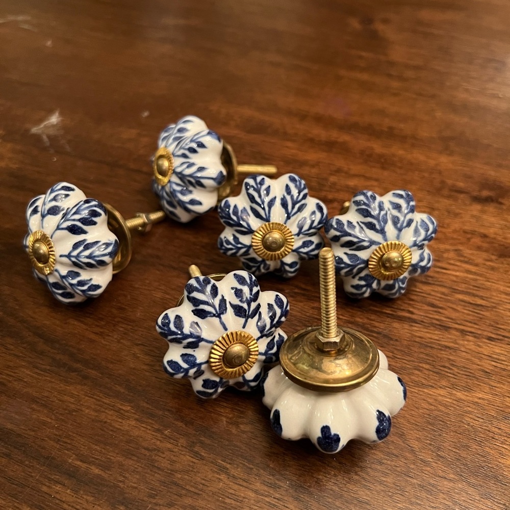Floral Ceramic Knobs - Blue and White